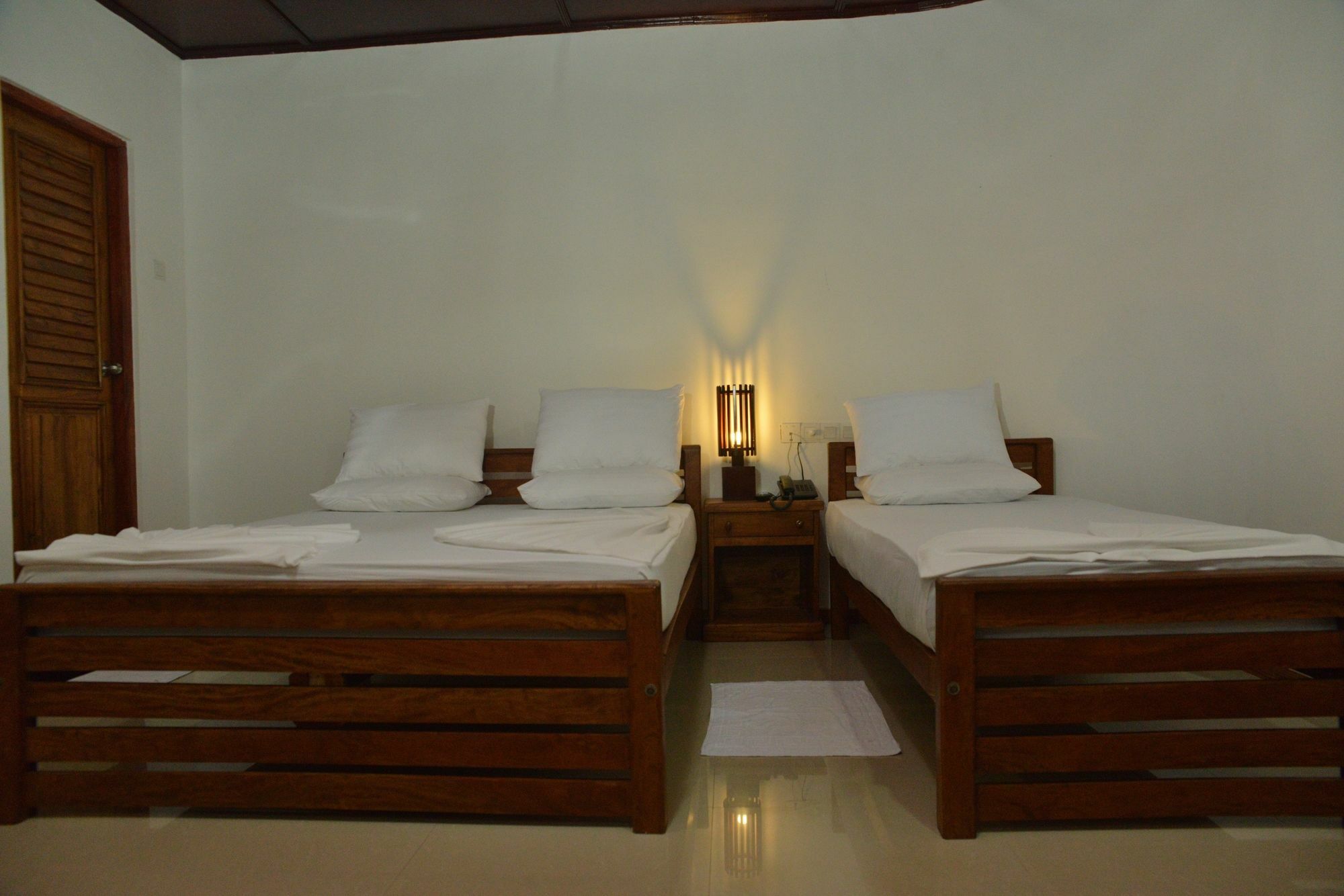 Rajarata Family Resort Anuradhapura Eksteriør billede